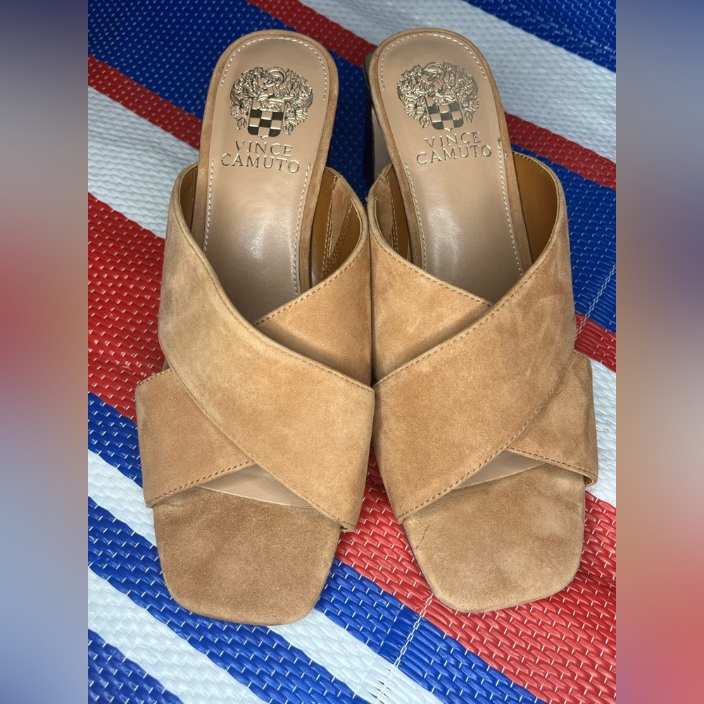 NWOT Vince Camuto Slip On Suede Criss Cross Stap Tan Women's Block Heels Mules 8 - Picture 5 of 16